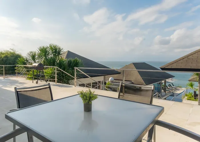Suluban Cliff Bali Uluwatu (Bali)