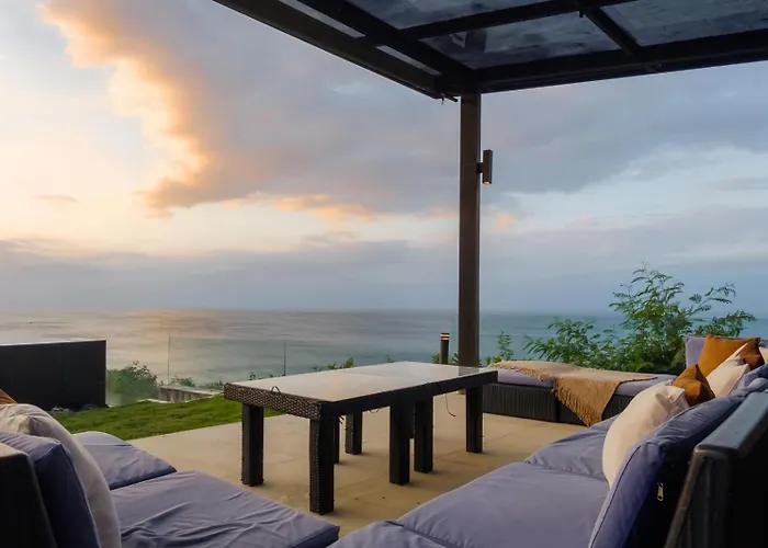 Suluban Cliff Bali *